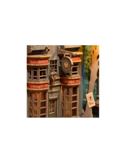 Rolife Maquette Magic House Book Nook -